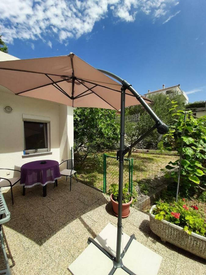 Studio Lea Krk Town Exterior photo
